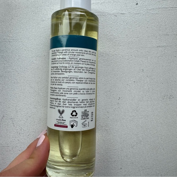REN Microalgae Toning Body Oil - Picture 2 of 3